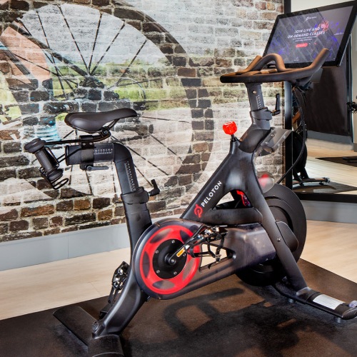 The Arbors on Duke is a petfriendly apartment community in Alexandria, VA